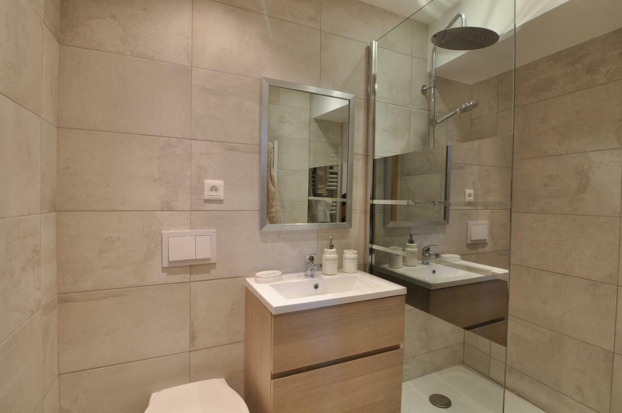 Beautiful One-Bedroom Apartment - Picasso 2 - Stayinอองทีบส์ ภายนอก รูปภาพ